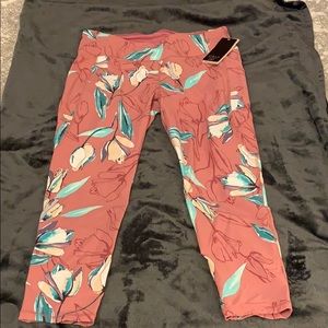 Calia by Carrie Underwood leggings
